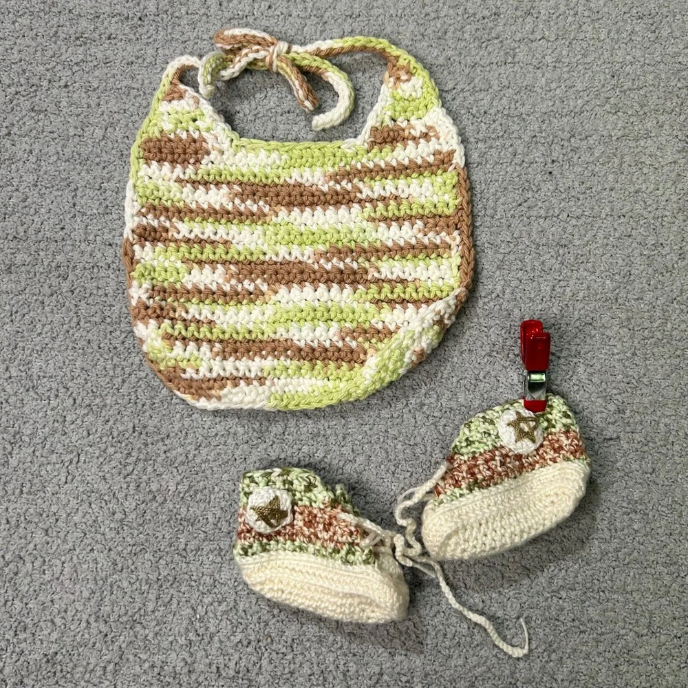 Handmade Crochet Bib and Booties Green Tan Gift Cottagecore Boho‎ New Pictures